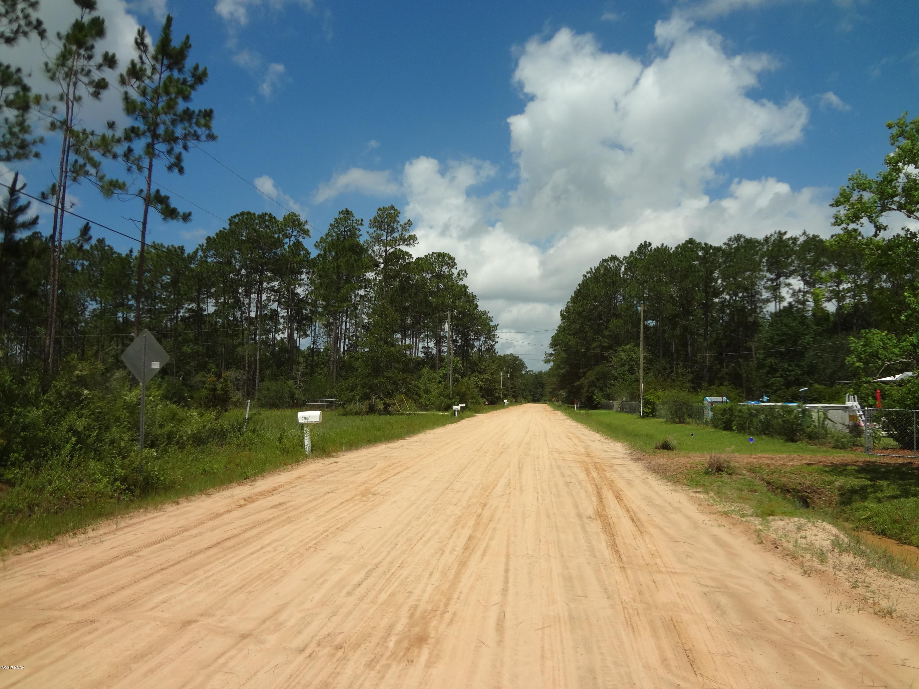 7207 Brett Road Youngstown, FL 32466 - Photo 3 of 12 Gallery Image 3