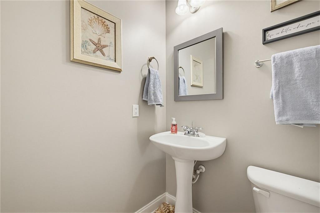 3560 Ridge Drive Gainesville, GA 30501 - Photo 11 of 34