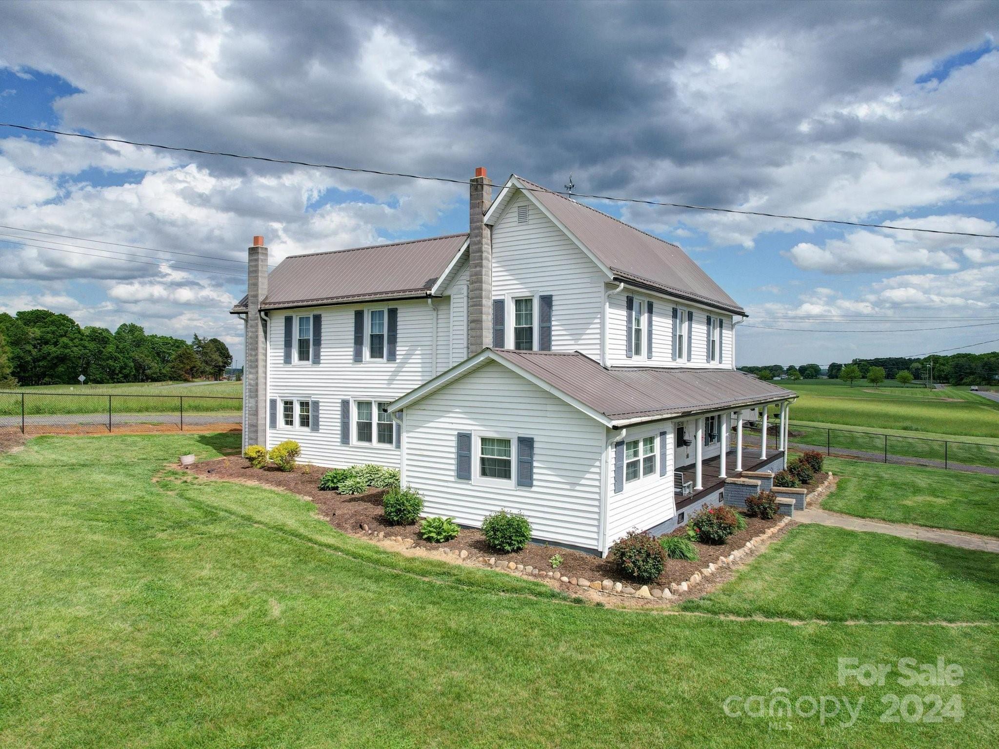 1084 Pisgah Church Road Hiddenite, NC 28636 - Photo 4 of 36 Gallery Image 4