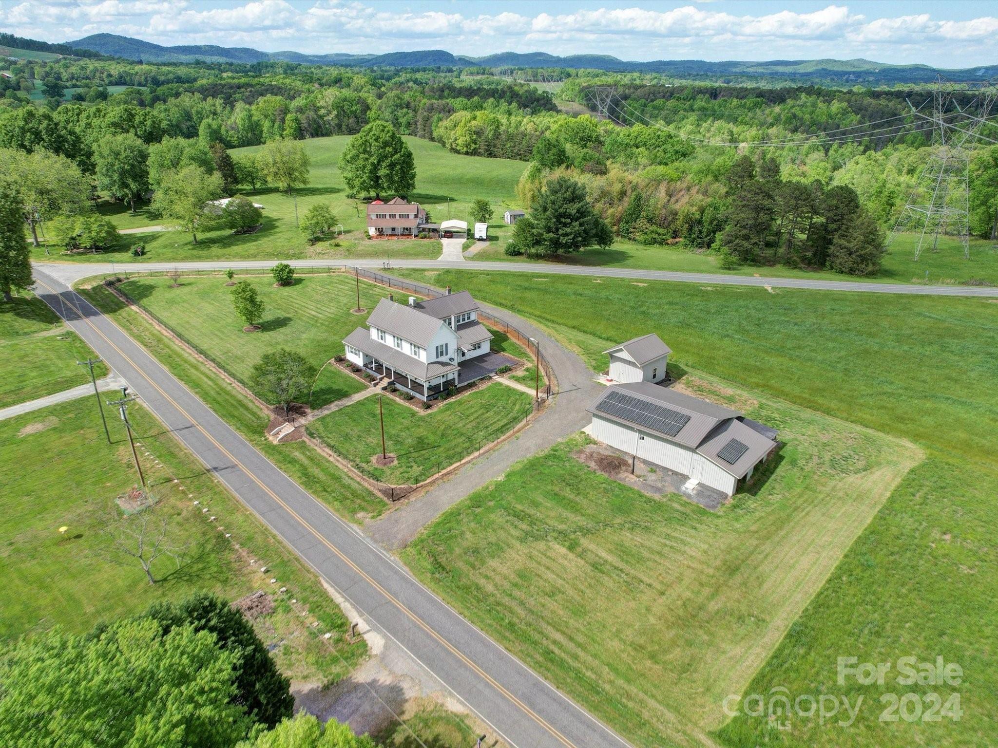 1084 Pisgah Church Road Hiddenite, NC 28636 - Photo 8 of 36 Gallery Image 8