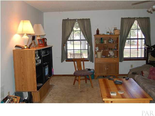 3046 Grady Tolbert Road Navarre, FL 32566 - Photo 7 of 21 Living area (kitchen is open to my back)
