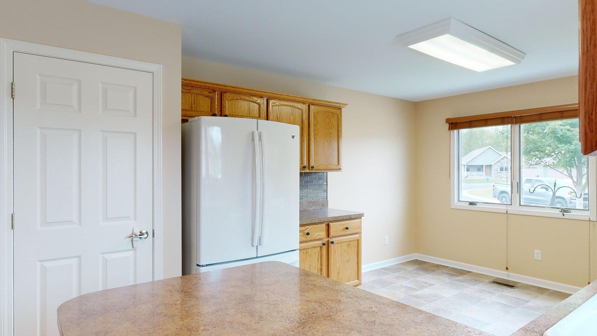 11450 Windmill Pointe Clio, MI 48420 - Photo 13 of 43 50156902-1a8c5616-0a37-4162-9321-1c2ded412e9f.JPG