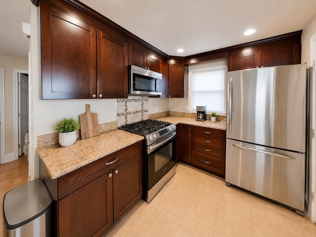40 Glenellen Road, Unit 1 Boston, MA 02132 - Photo 8 of 37