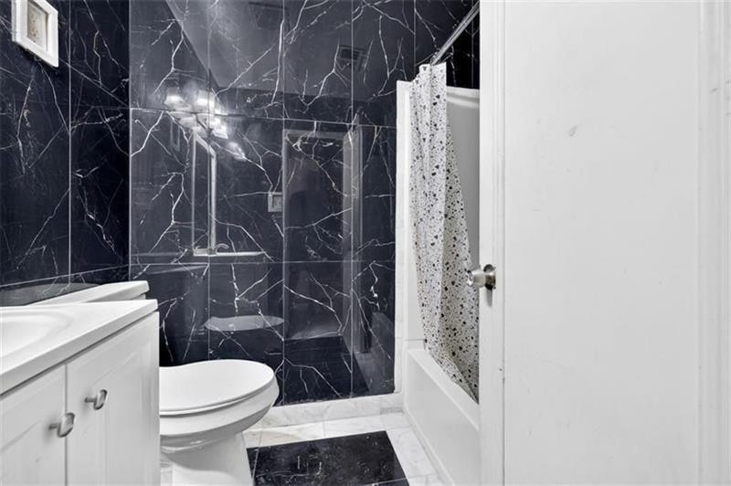 852 Alfred Road Northwest Atlanta, GA 30331 - Photo 4 of 51 Gallery Image 4