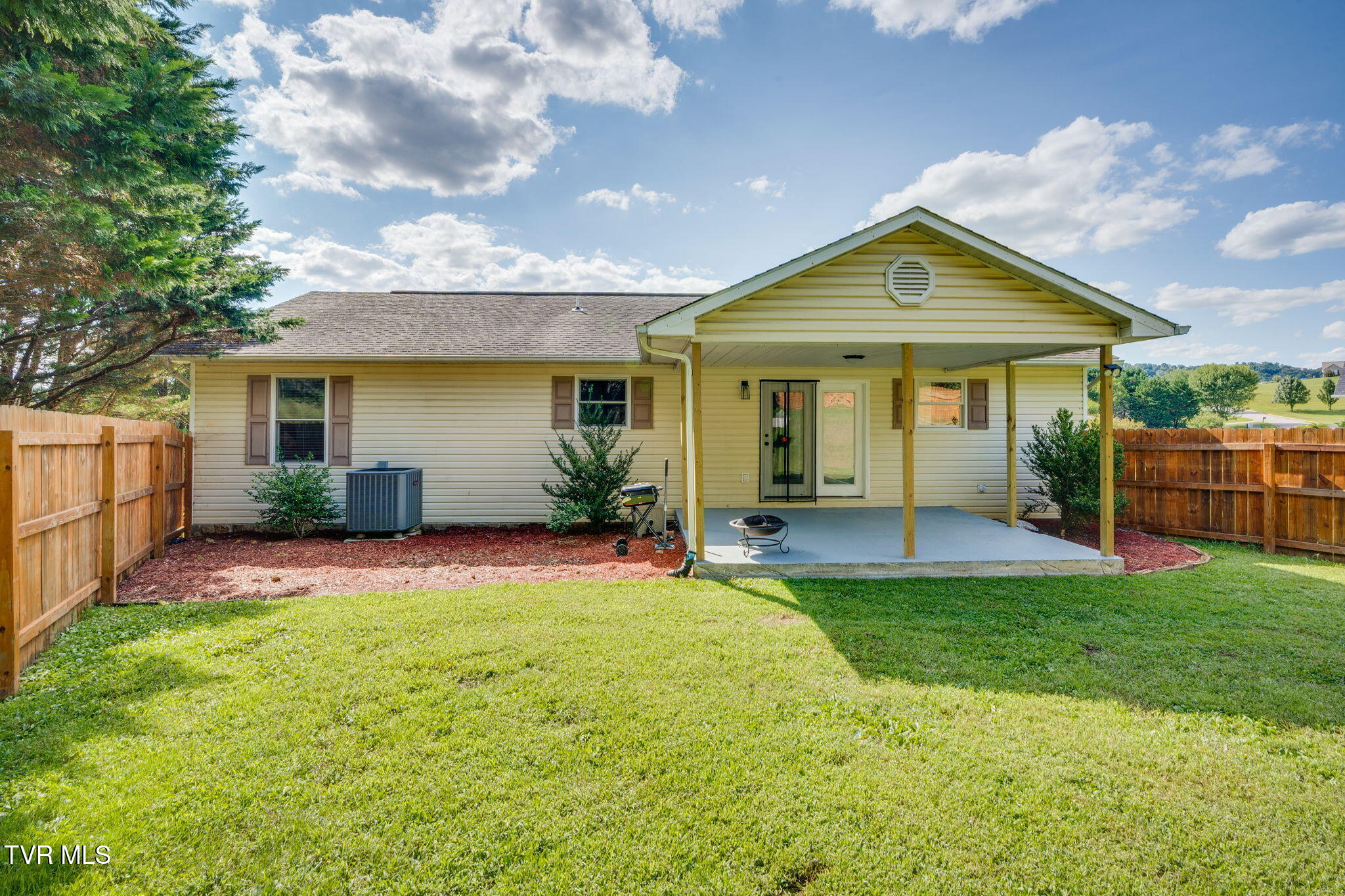 174 East Ridges Drive Chuckey, TN 37641 - Photo 24 of 32 024