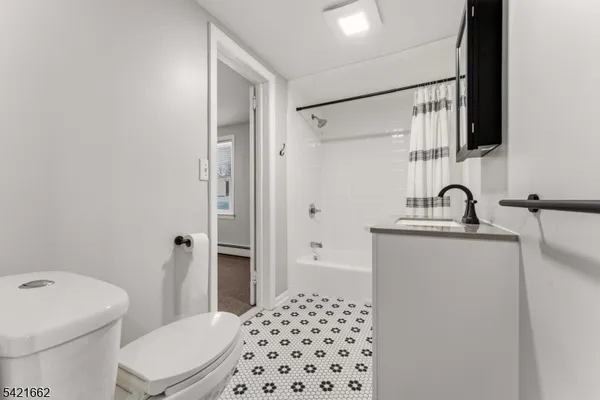 $2,000 | 11 Czaplicki Street, Manville, NJ 08835