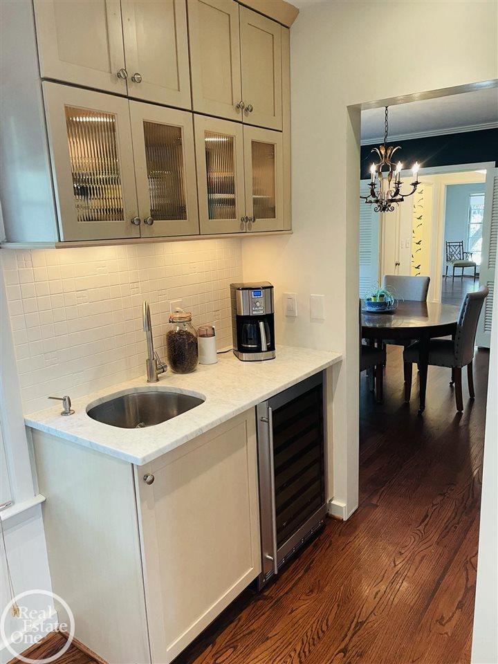 1033 Audubon Road Grosse Pointe, MI 48230 - Photo 13 of 42 50058459-12.JPG