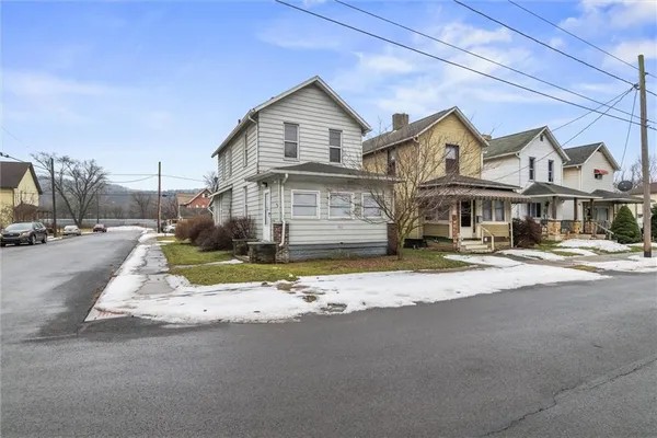 $65,000 | 542 North Cedar Street, New Castle, PA 16102