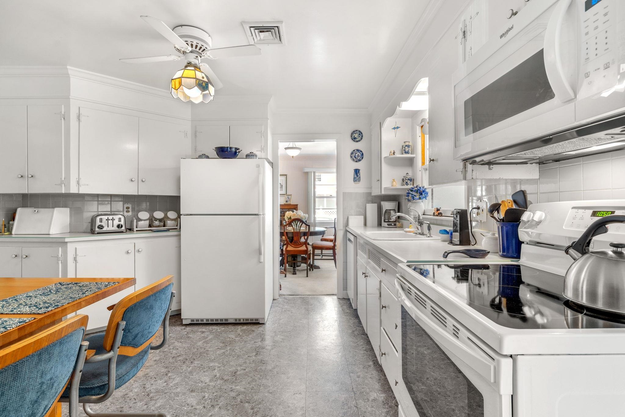 459 Wallis Road Rye, NH 03870 - Photo 17 of 40