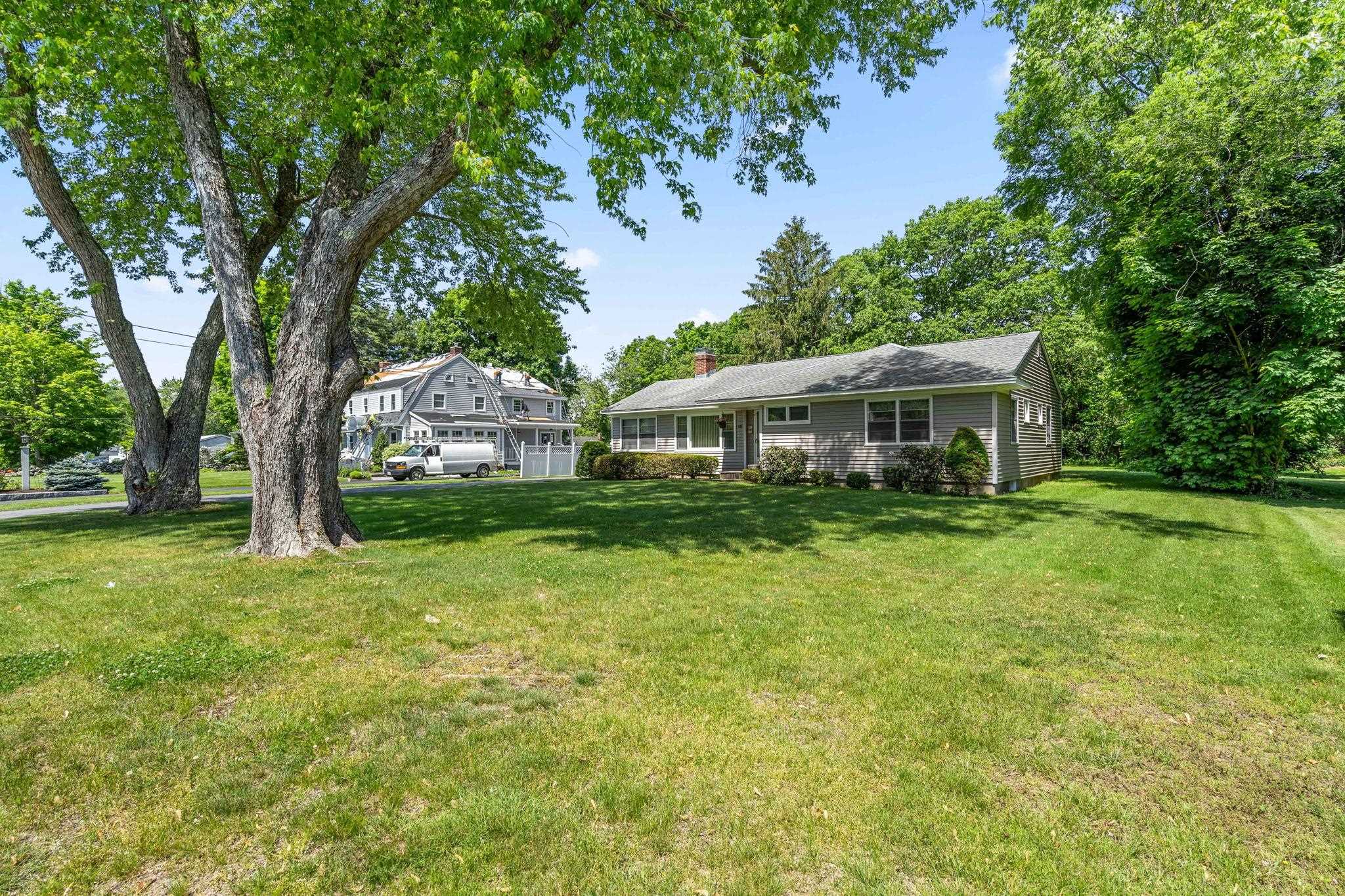 459 Wallis Road Rye, NH 03870 - Photo 3 of 40