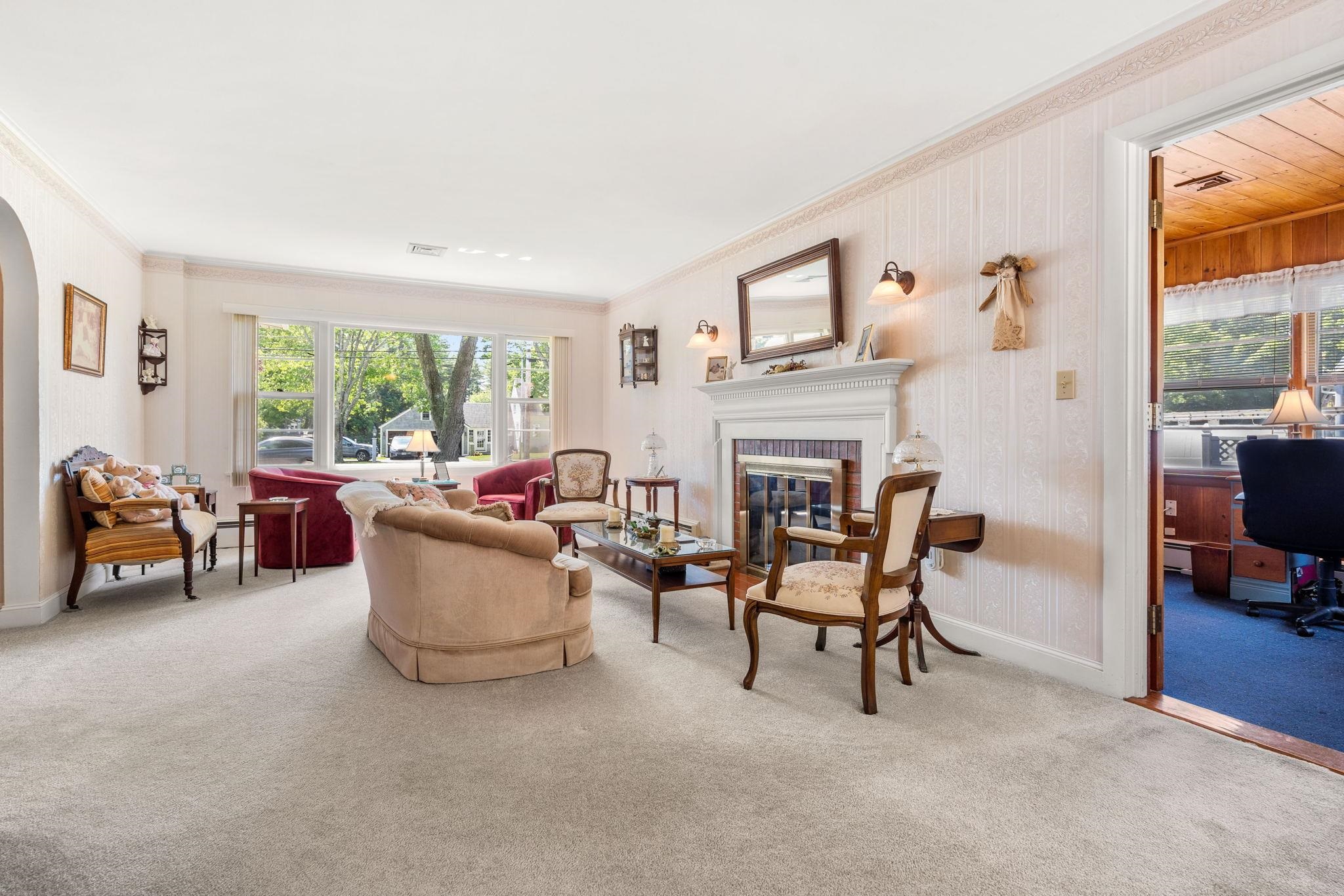 459 Wallis Road Rye, NH 03870 - Photo 6 of 40