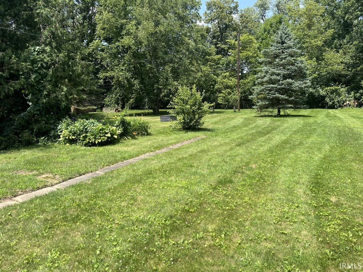 211 Carter Road Goshen, IN 46526 - Photo 25 of 27 Gallery Image 25