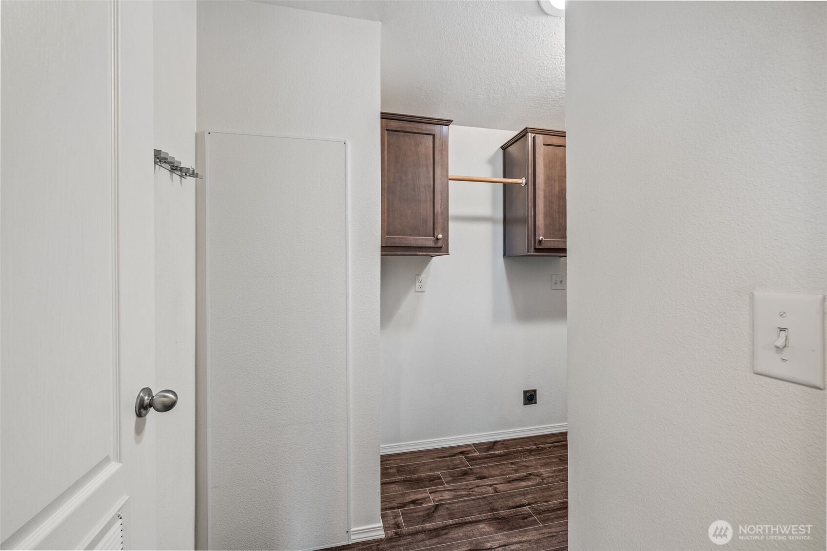 2101 South 324th Street, Unit 14 Federal Way, WA 98003 - Photo 27 of 38 a view of walk in closet