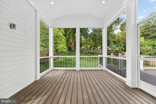 $2,249,900 | 613 Blackstone Terrace Northwest, Vienna, VA 22180