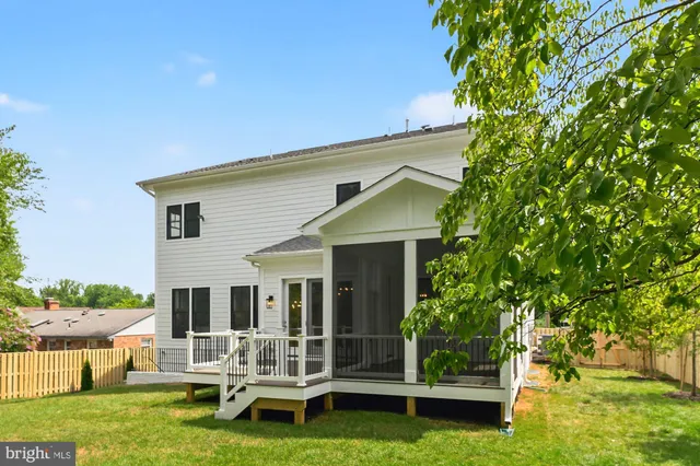 $2,249,900 | 613 Blackstone Terrace Northwest, Vienna, VA 22180