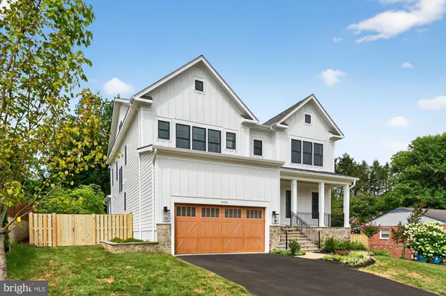 $2,249,900 | 613 Blackstone Terrace Northwest, Vienna, VA 22180