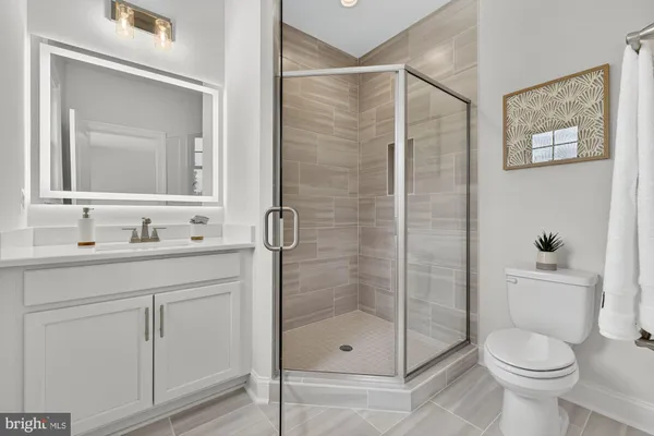 $2,249,900 | 613 Blackstone Terrace Northwest, Vienna, VA 22180