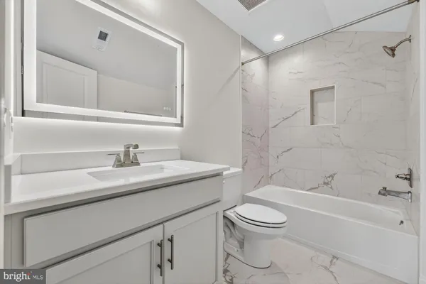 $2,249,900 | 613 Blackstone Terrace Northwest, Vienna, VA 22180