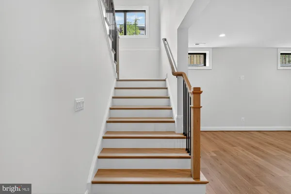 $2,249,900 | 613 Blackstone Terrace Northwest, Vienna, VA 22180