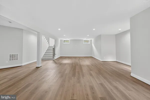 $2,249,900 | 613 Blackstone Terrace Northwest, Vienna, VA 22180