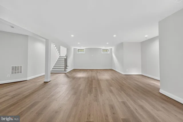 $2,249,900 | 613 Blackstone Terrace Northwest, Vienna, VA 22180