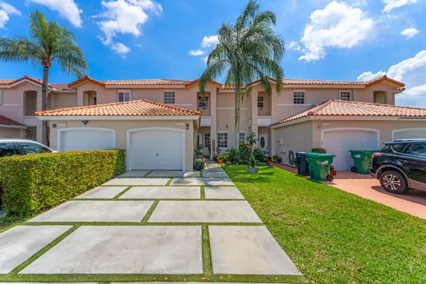 $550,000 | 13860 Southwest 102nd Terrace, Miami, FL 33186