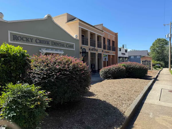 $1,400 | 1322 East Washington Street, Greenville, SC 29607