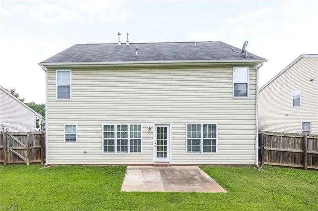 $2,125 | 5902 Laurel Creek Court, Greensboro, NC 27405