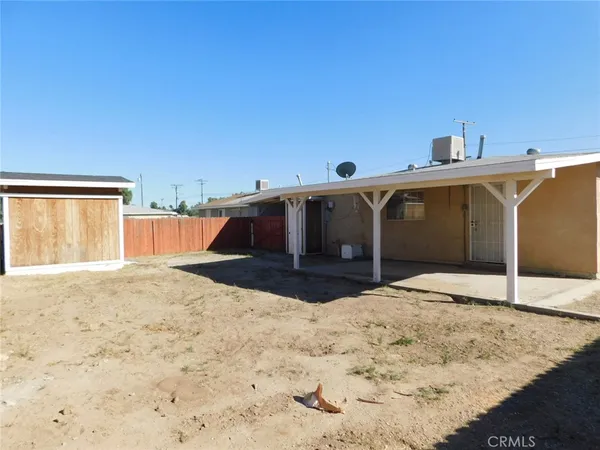 $150,000 | 25516 Agate Road, Barstow, CA 92311