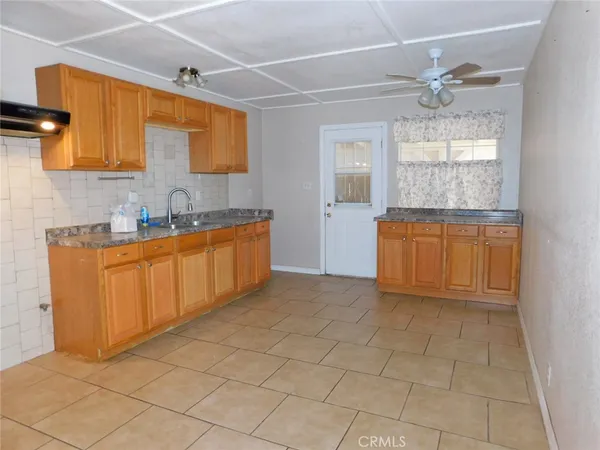 $150,000 | 25516 Agate Road, Barstow, CA 92311
