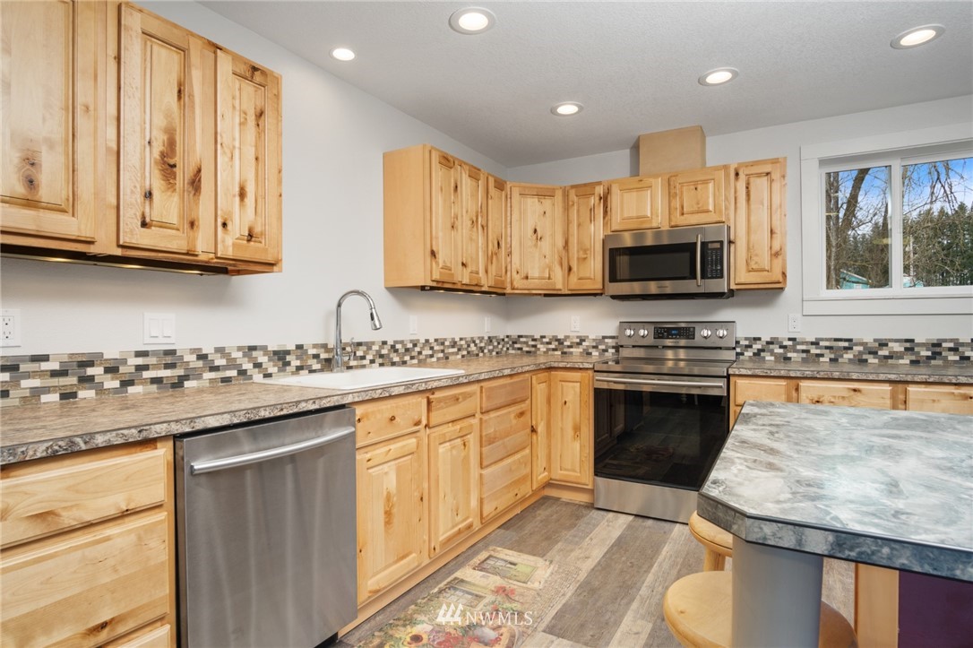 2349 Clark Road Raymond, WA 98577 - Photo 11 of 25 Gallery Image 11