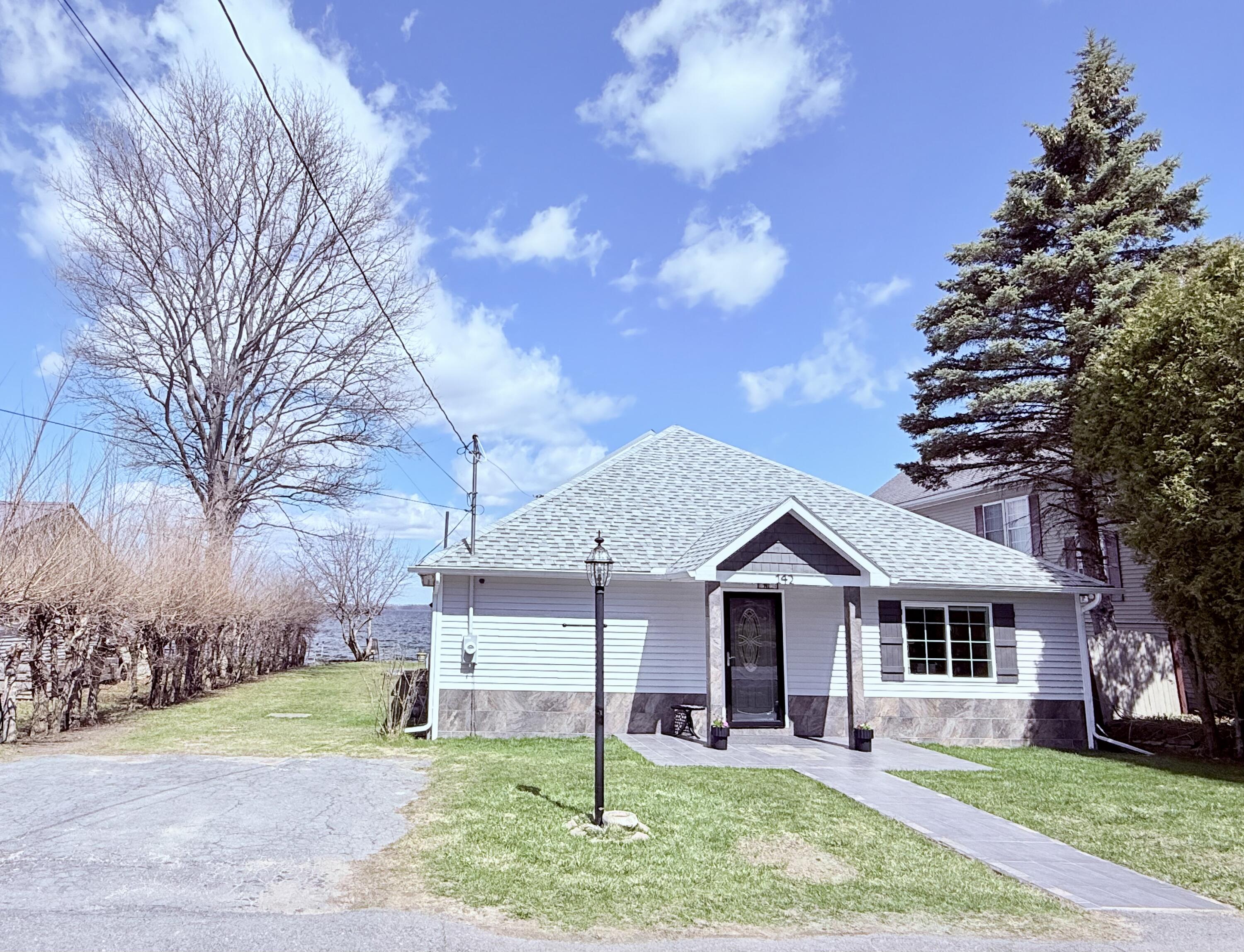 142 Algonquin Park Road Plattsburgh, NY 12901 - Photo 25 of 44 Front