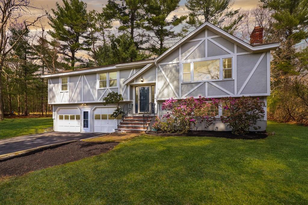 6 Mohawk Road Andover, MA 01810 - Photo 2 of 42 Gallery Image 2