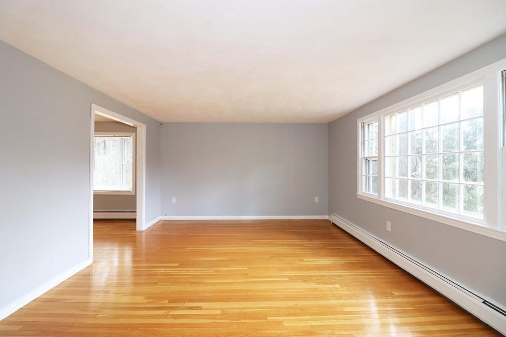 6 Mohawk Road Andover, MA 01810 - Photo 7 of 42 Gallery Image 7
