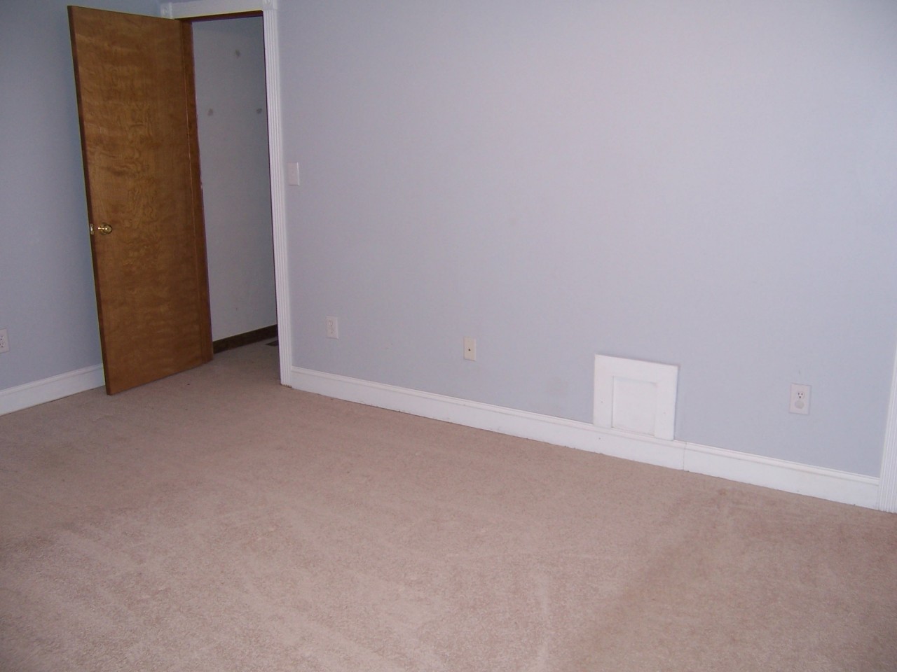 5523 Bore Auger Road Blue Ridge, VA 24064 - Photo 10 of 20 a view of an empty room