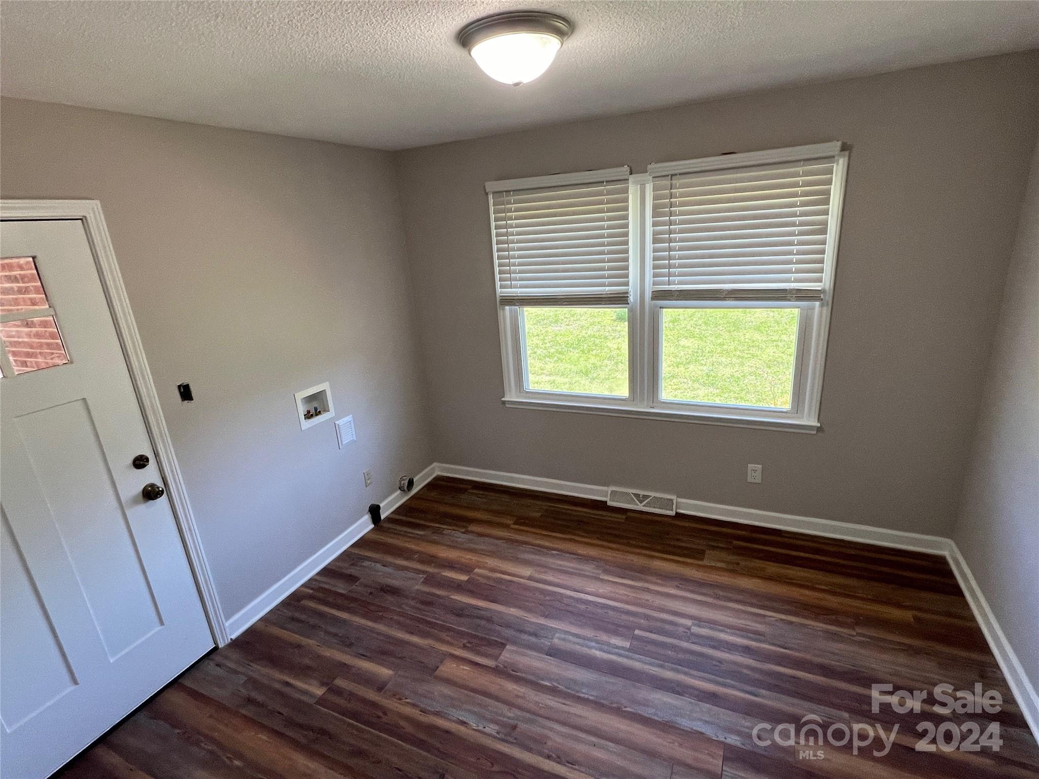 5941 Mundy Road Denver, NC 28037 - Photo 5 of 29 Gallery Image 5