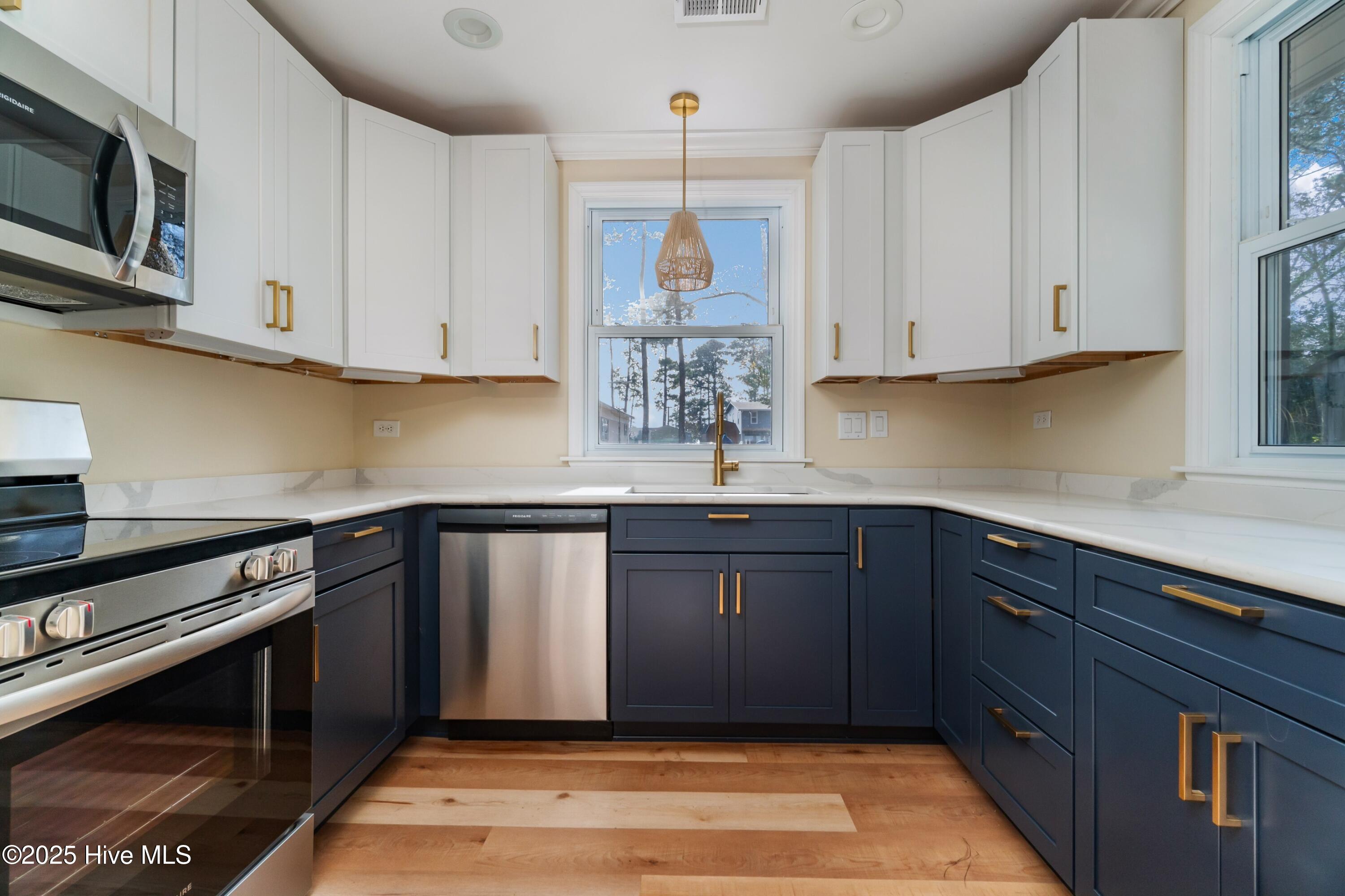 59 Neuse Hill Road Arapahoe, NC 28510 - Photo 13 of 35 013_Kitchen