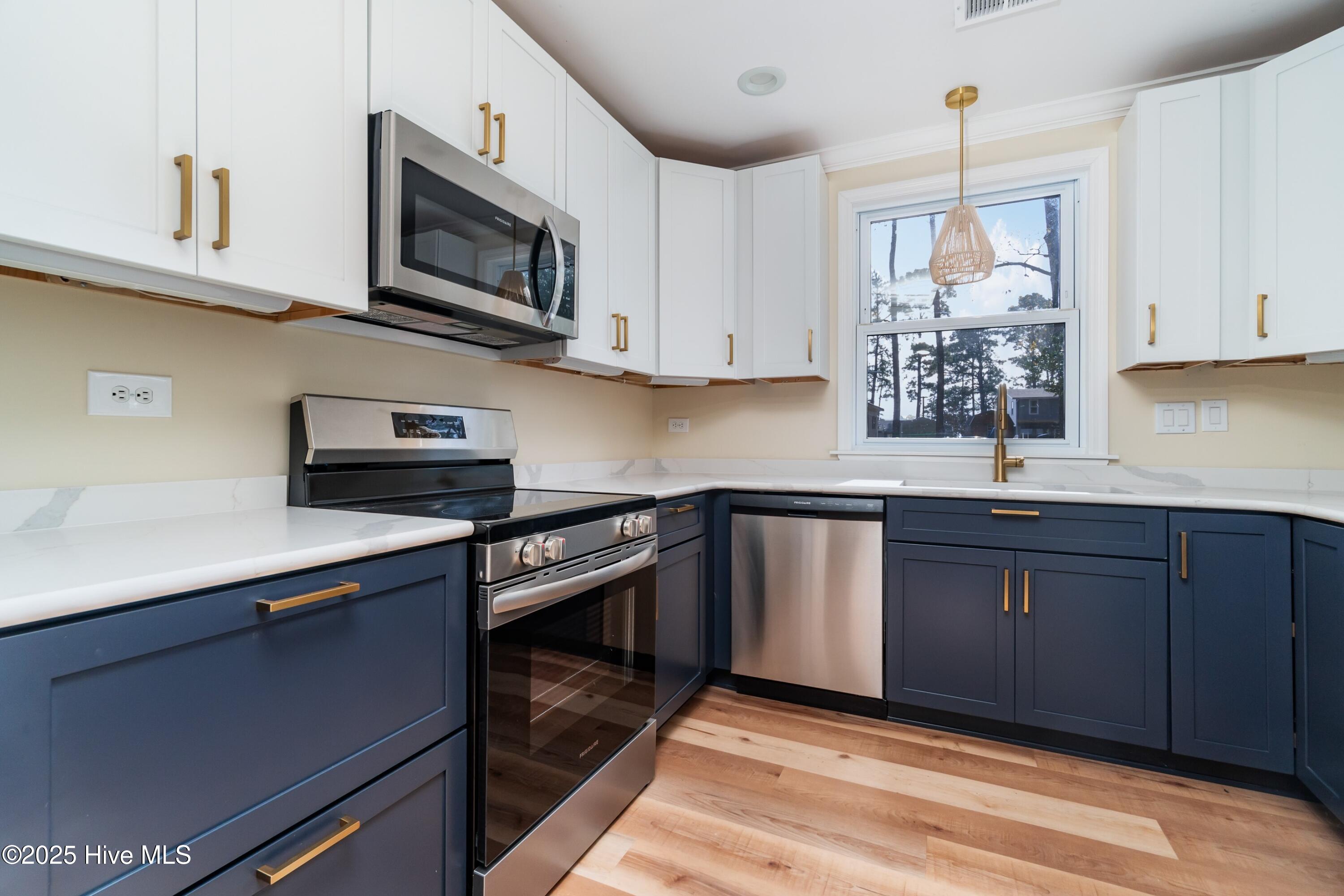 59 Neuse Hill Road Arapahoe, NC 28510 - Photo 14 of 35 014_Kitchen