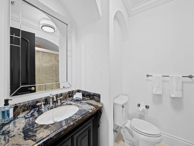 $6,250,000 | 2524 Northeast 27th Street, Lighthouse Point, FL 33064