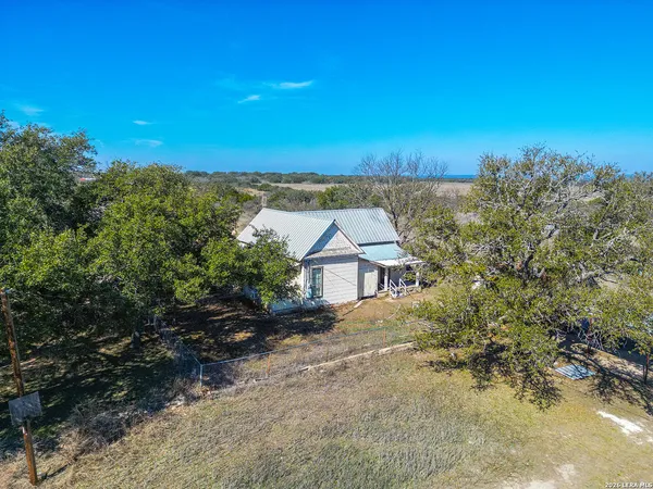$695,000 | 6623 Starks Road, Mason, TX 76856