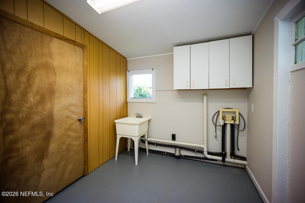 1794 Rogero Road, Unit B Jacksonville, FL 32211 - Photo 21 of 24 Storage