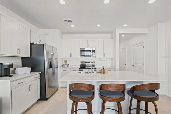 $2,000 | 14333 Lilac Sky Terrace, Bradenton, FL 34211