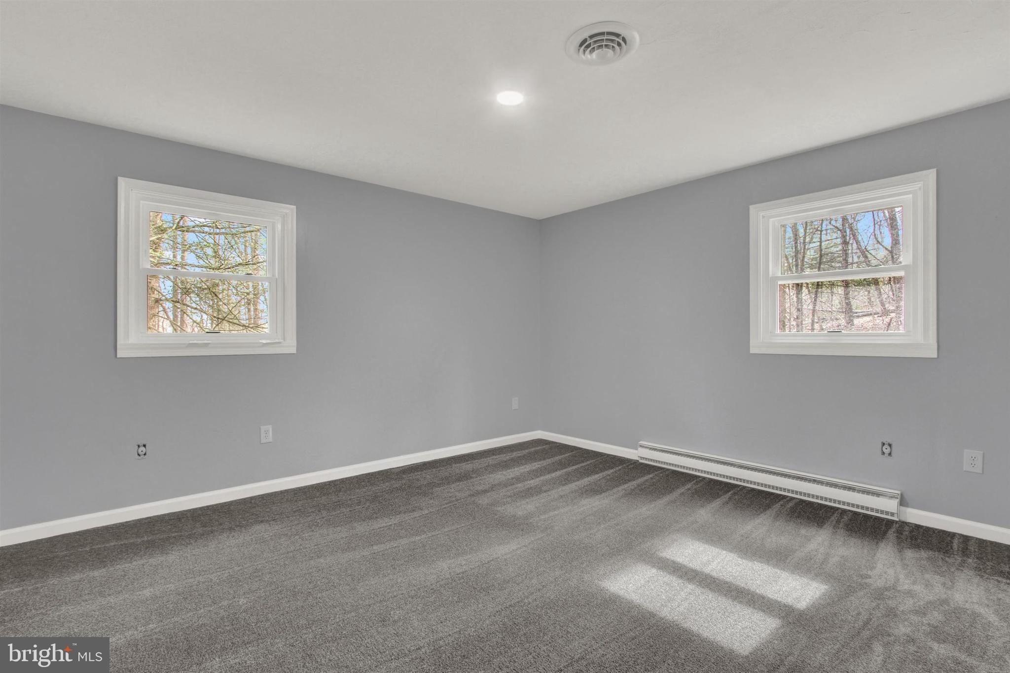 203 Pebble Lane Biglerville, PA 17307 - Photo 16 of 29 a view of room and window