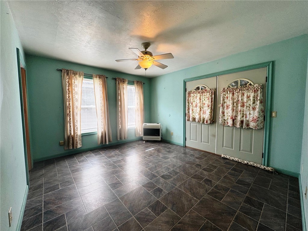 215 Pithole Road Cyclone, PA 16726 - Photo 11 of 41 Family room