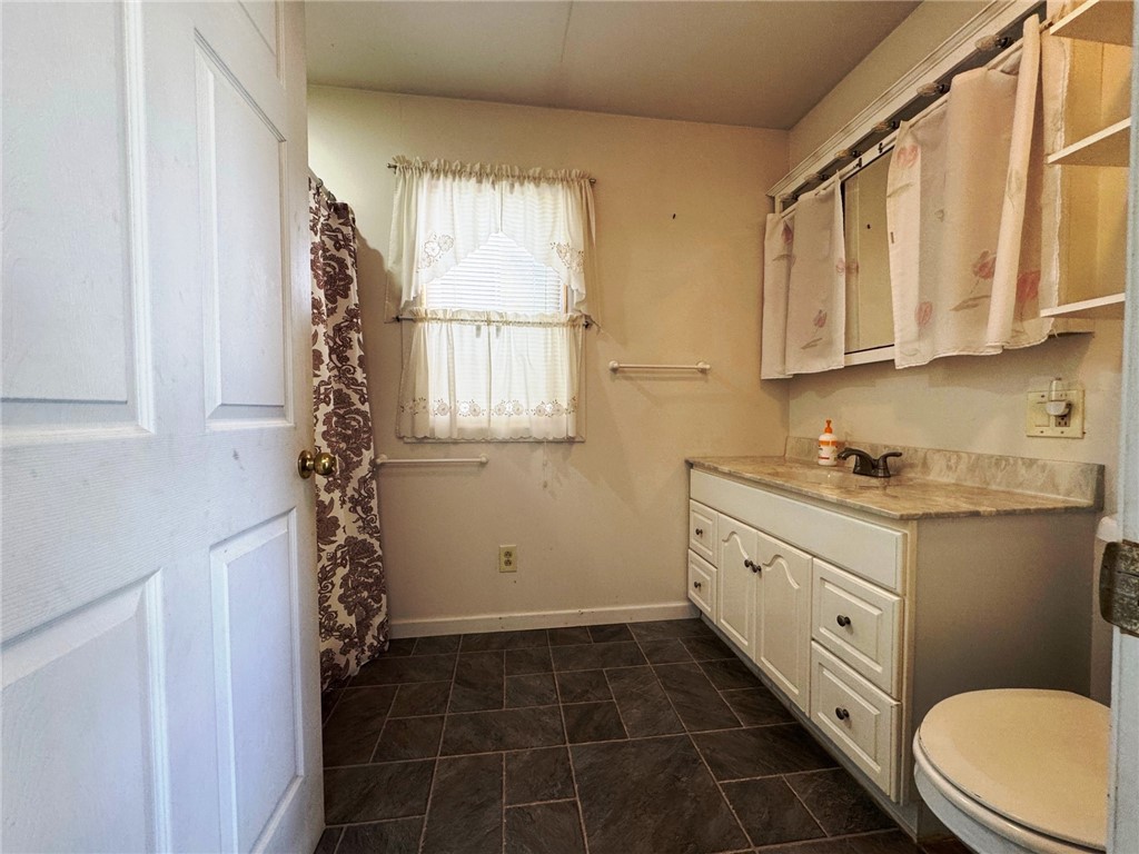 215 Pithole Road Cyclone, PA 16726 - Photo 17 of 41 Full bathroom-Handicap-main level