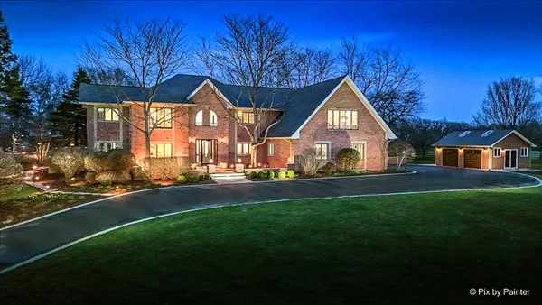 $1,800,000 | 8 Moate Lane, Barrington Hills, IL 60010