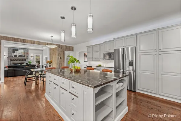 $1,800,000 | 8 Moate Lane, Barrington Hills, IL 60010