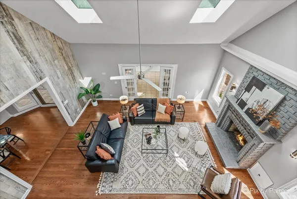 $1,800,000 | 8 Moate Lane, Barrington Hills, IL 60010