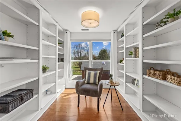 $1,800,000 | 8 Moate Lane, Barrington Hills, IL 60010