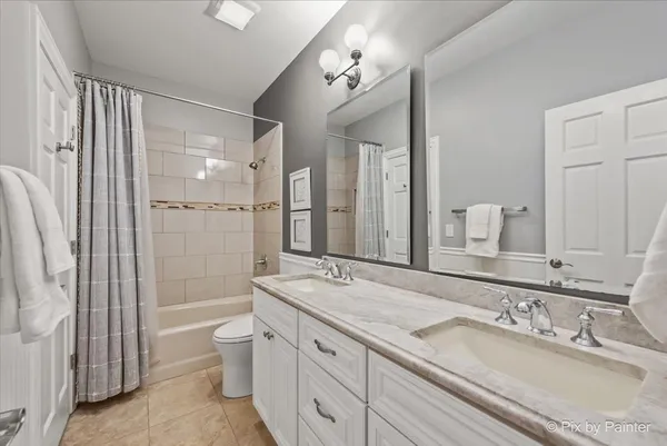 $1,800,000 | 8 Moate Lane, Barrington Hills, IL 60010